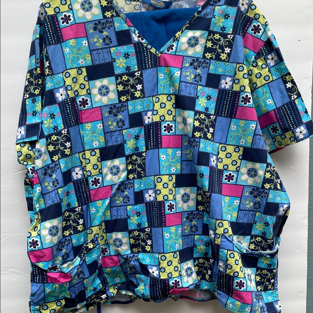 Scrubs Wave 3Xl Top. 2xl Pants Scrub Colorful Patchwork Top